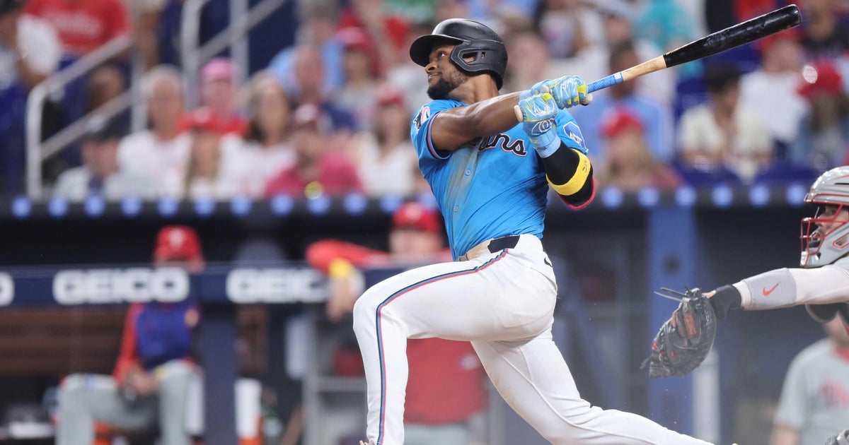 Otto López powers Miami Marlins with two homers in 5-4 win over Philadelphia Phillies to snap skid