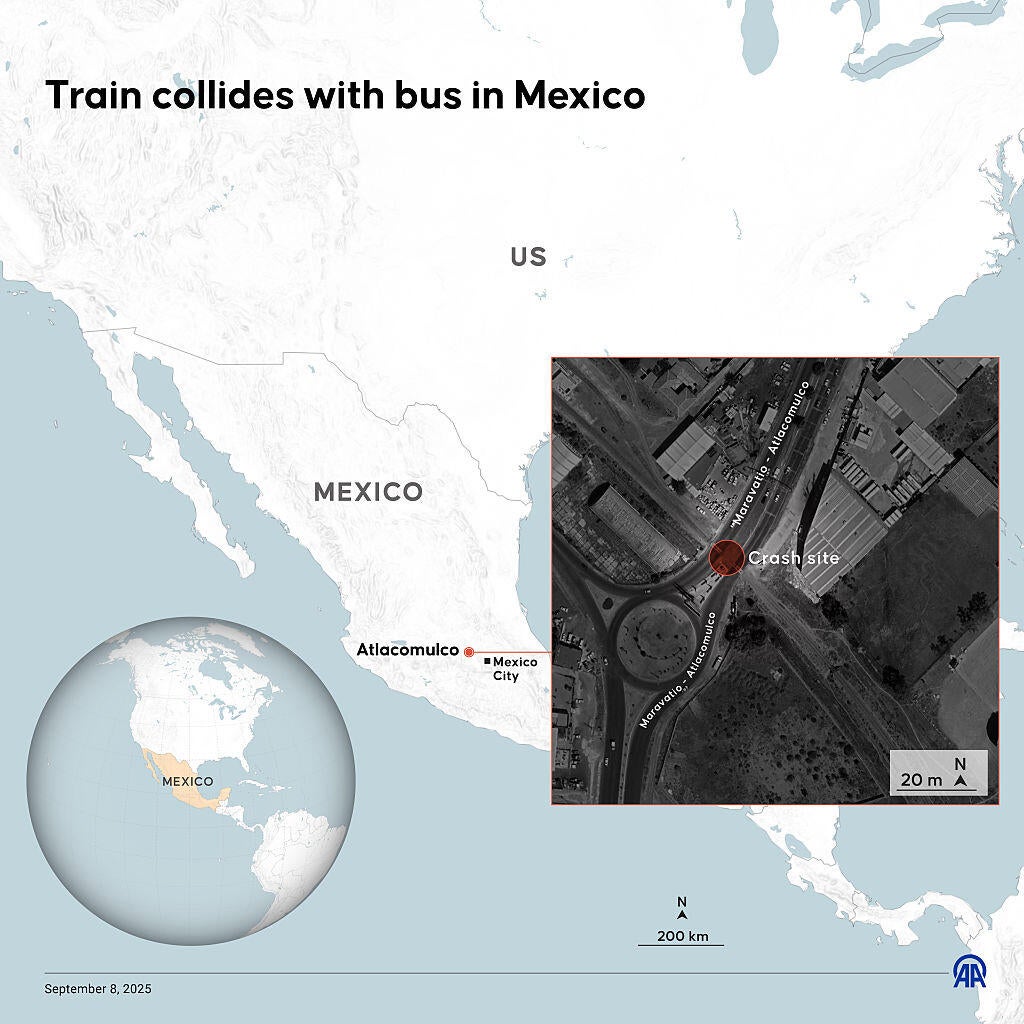 Train slams into double-decker bus in Mexico, killing at least 10 ...