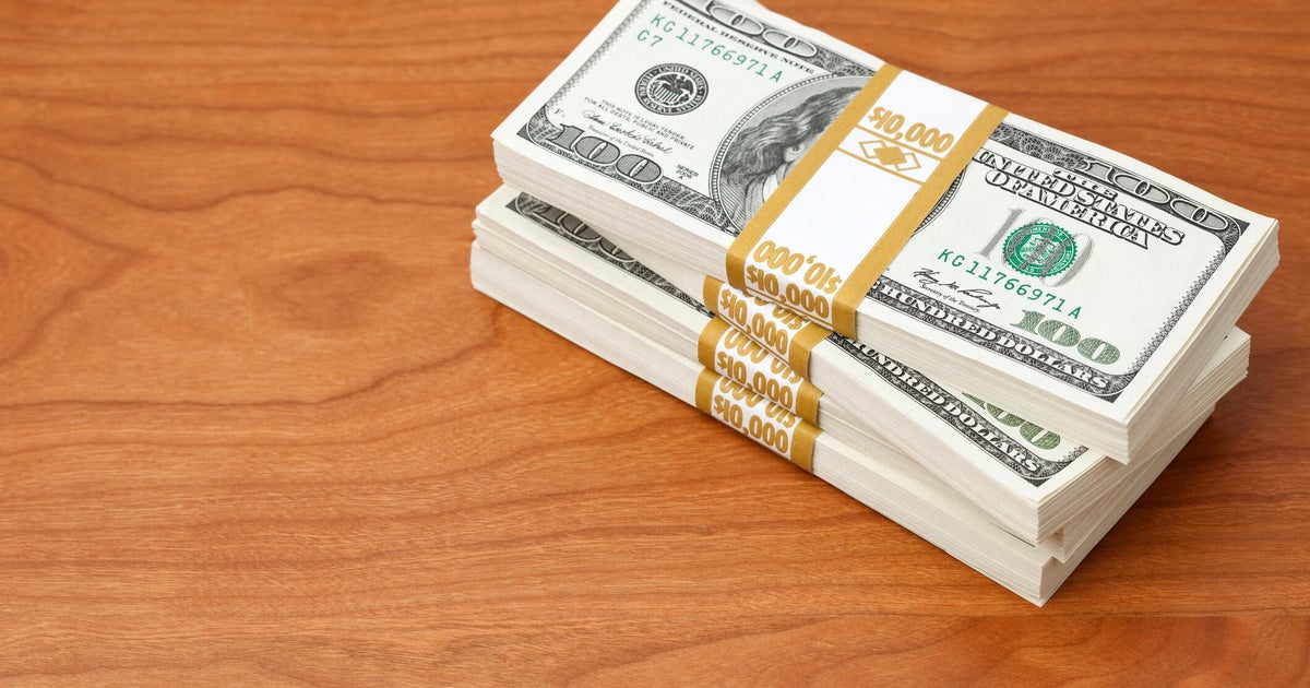 40 000 долара CD срещу $ 40 000 с висока доходност спестовна сметка: 3 неща, които спестителите трябва да обмислят сега 