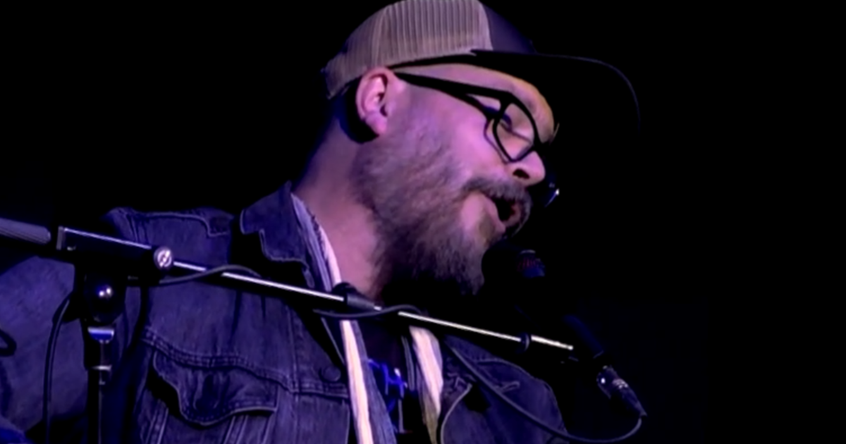 How singer's cancer diagnosis led to him help other families