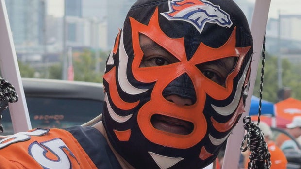 Broncos-Fans-9pkg-Frame-1133.jpg 