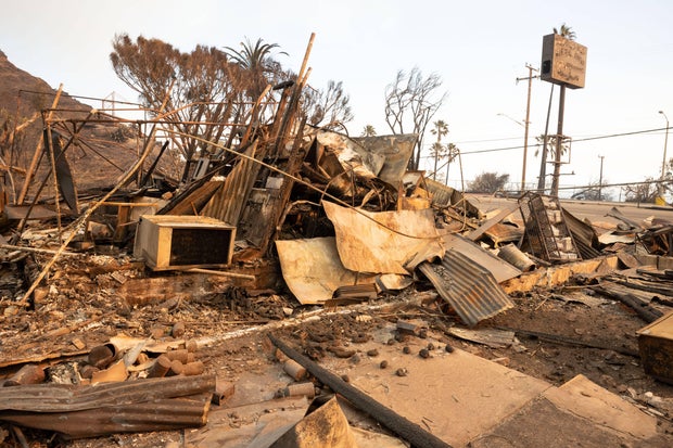 Palisades fire damages or destroys more than 5,300 structures
