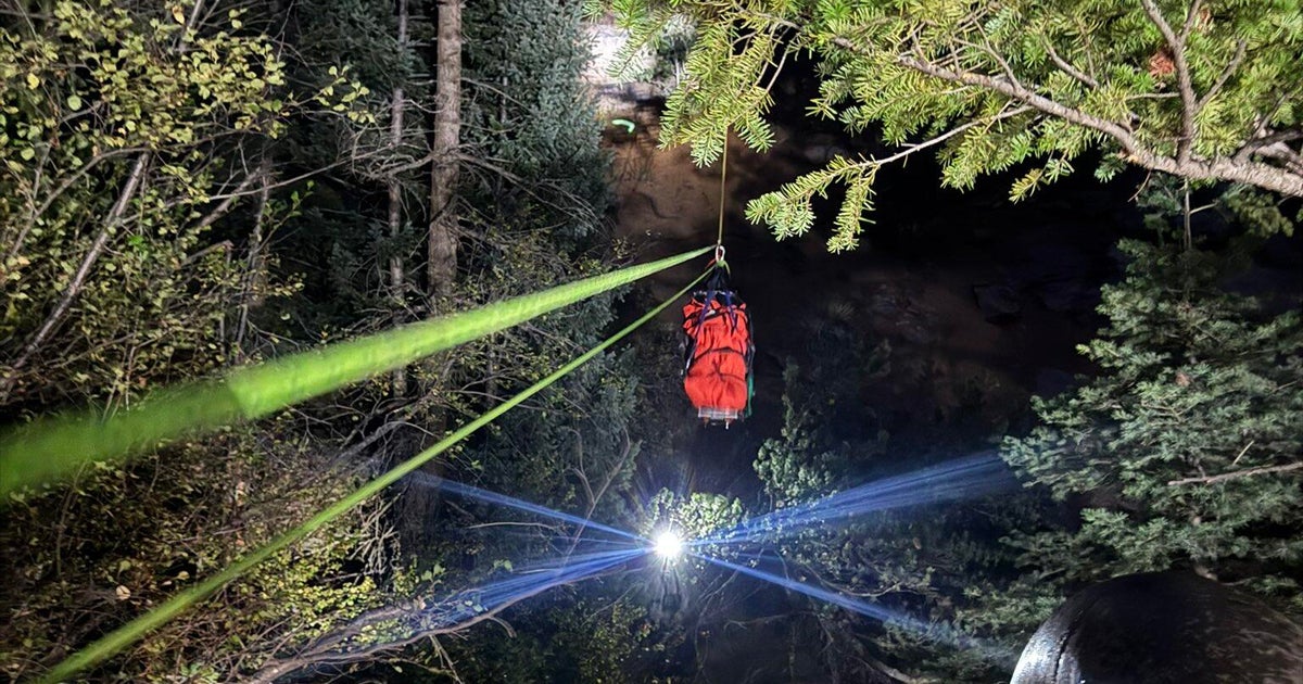 Colorado crews conduct high-angle rescue near Manitou Springs