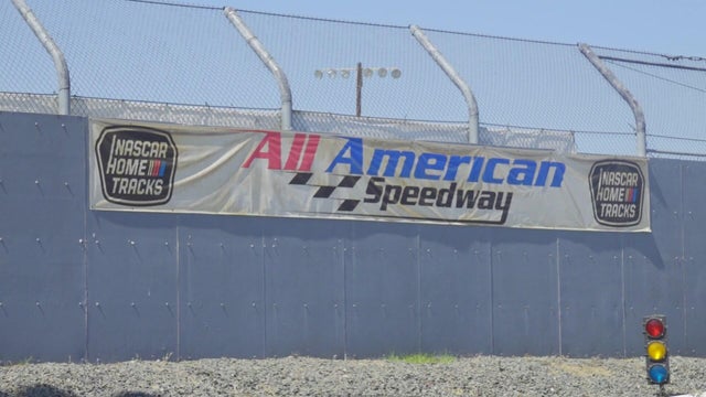 5p-vo-nascar-in-rosevil-kmaxe4da.jpg 