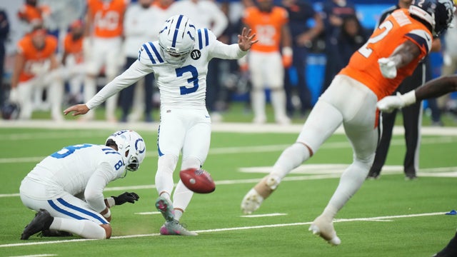 Broncos Colts Football 