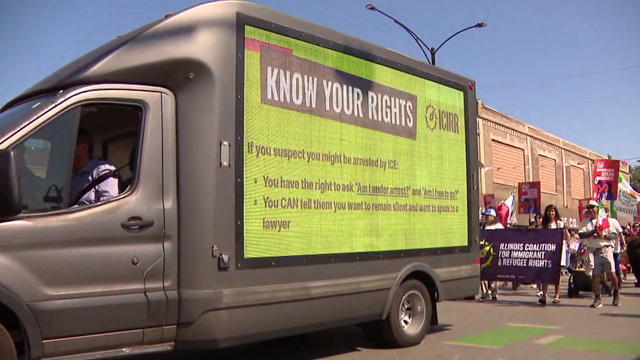 mexican-independence-day-parade-know-your-rights.png 