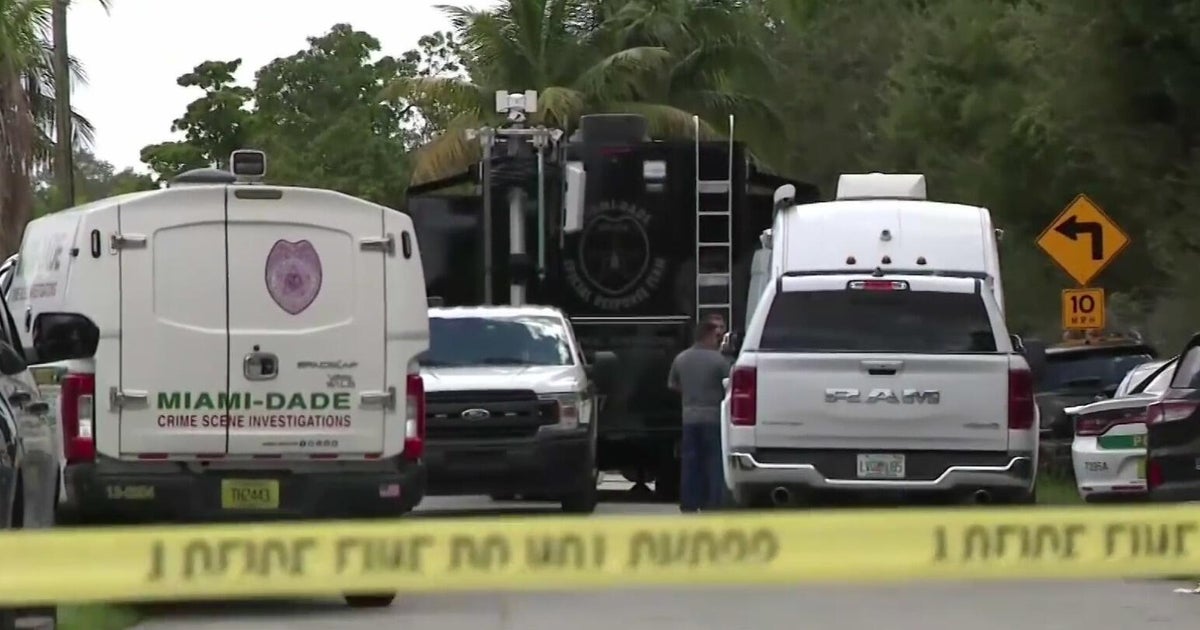 Man wanted for double murder in Pembroke Pines shot by deputy in Miami Gardens, MDSO says – CBS News