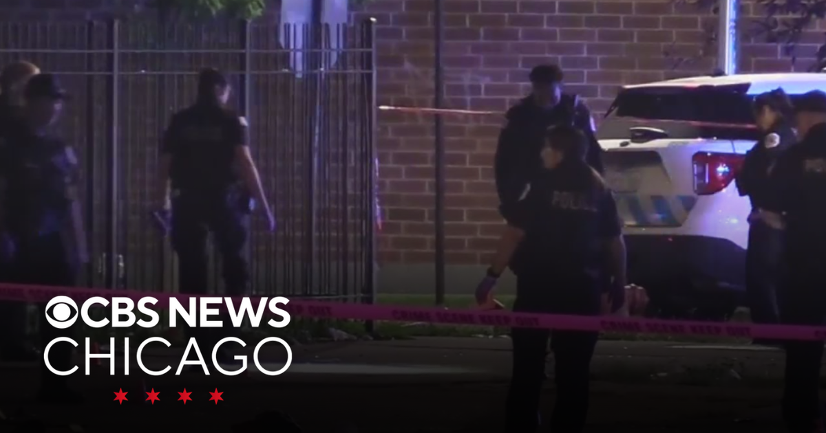 Police investigating 2 shootings involving officers in Chicago - CBS ...
