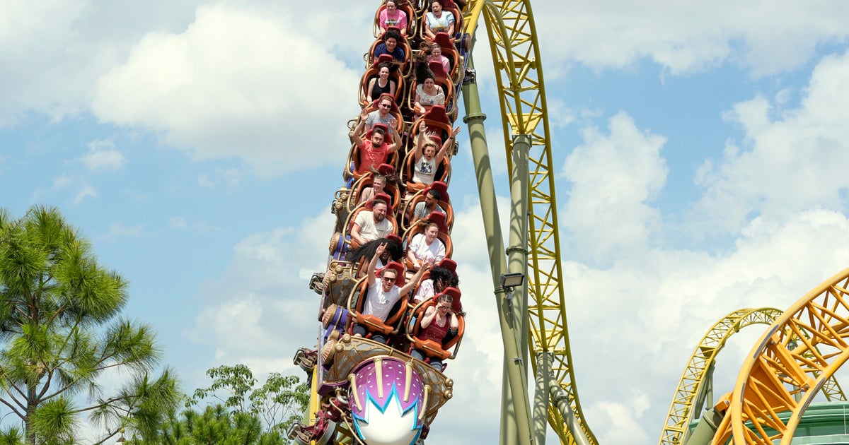 Florida inspectors say that Universal Orlando Resort roller coaster was working right when man died