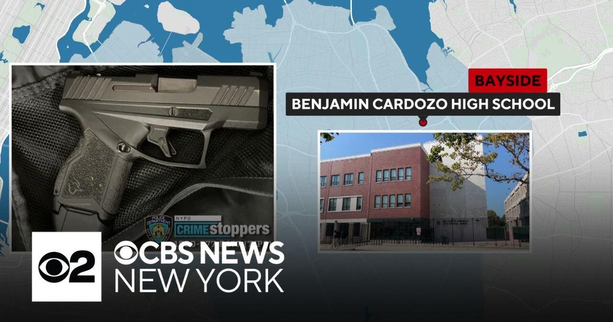 Student arrested after bringing loaded gun to school, NYPD says - CBS ...