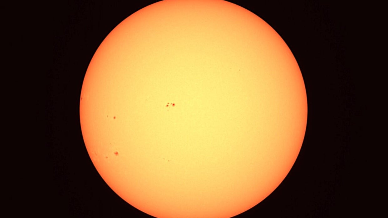 Sunspots, solar flares, and the solar cycle | Hey Ray - CBS Pittsburgh