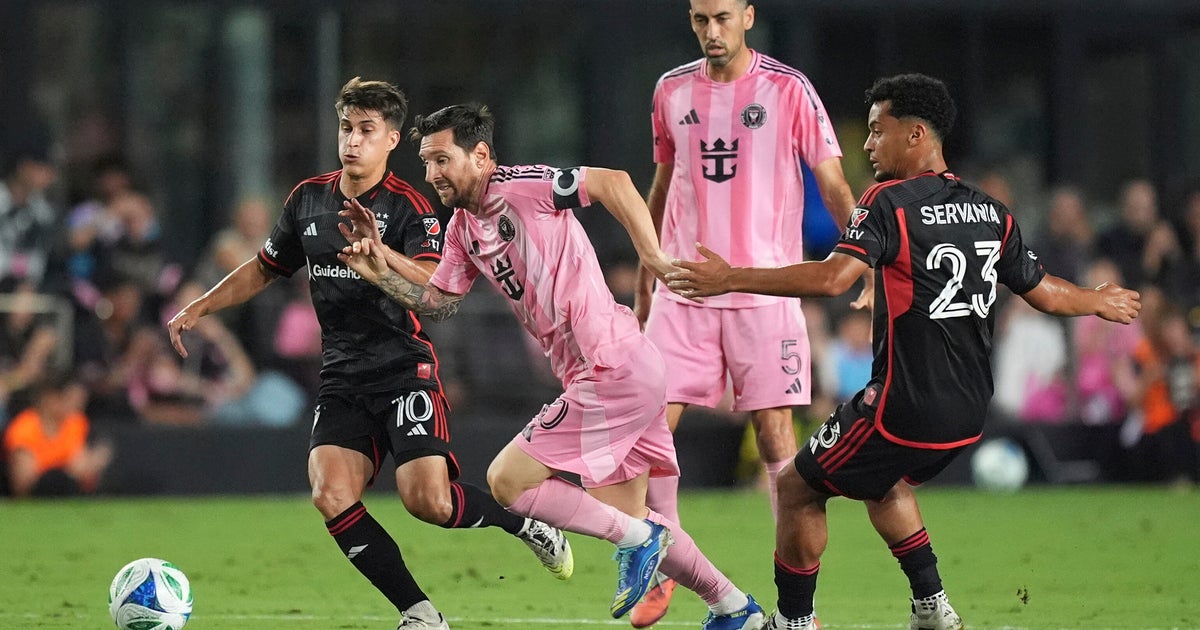 Lionel Messi has two goals, assist to lead Inter Miami to 3-2 victory over DC United