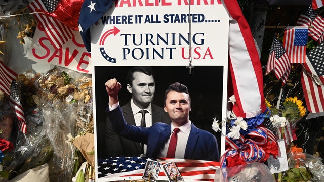 Vigil held for Charlie Kirk in Illinois 