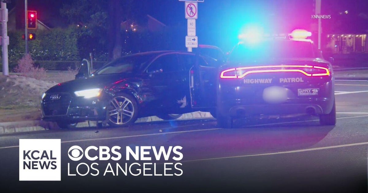 Pursuit in Upland ends in shootout with police - CBS Los Angeles