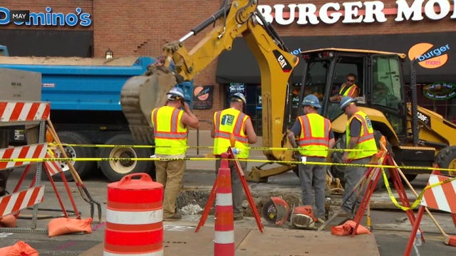 6p-pkg-stp-sinkhole-fixed-wcco8srh-00-00-4422.jpg 