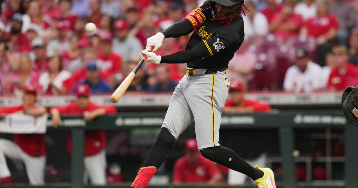 Pirates Win Third Straight Game With Barco's MLB Debut Victory Over Reds