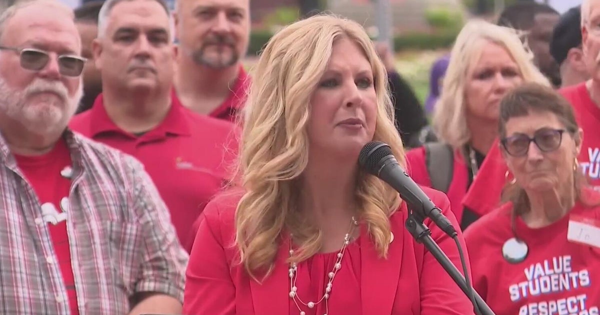 Teachers rally for school funding amid Michigan budget talks - CBS Detroit