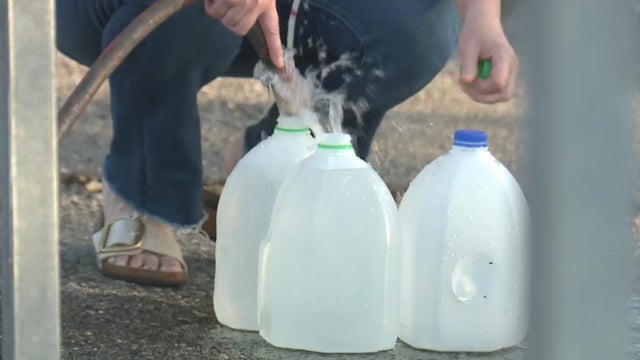 Novi residents react to water main break 