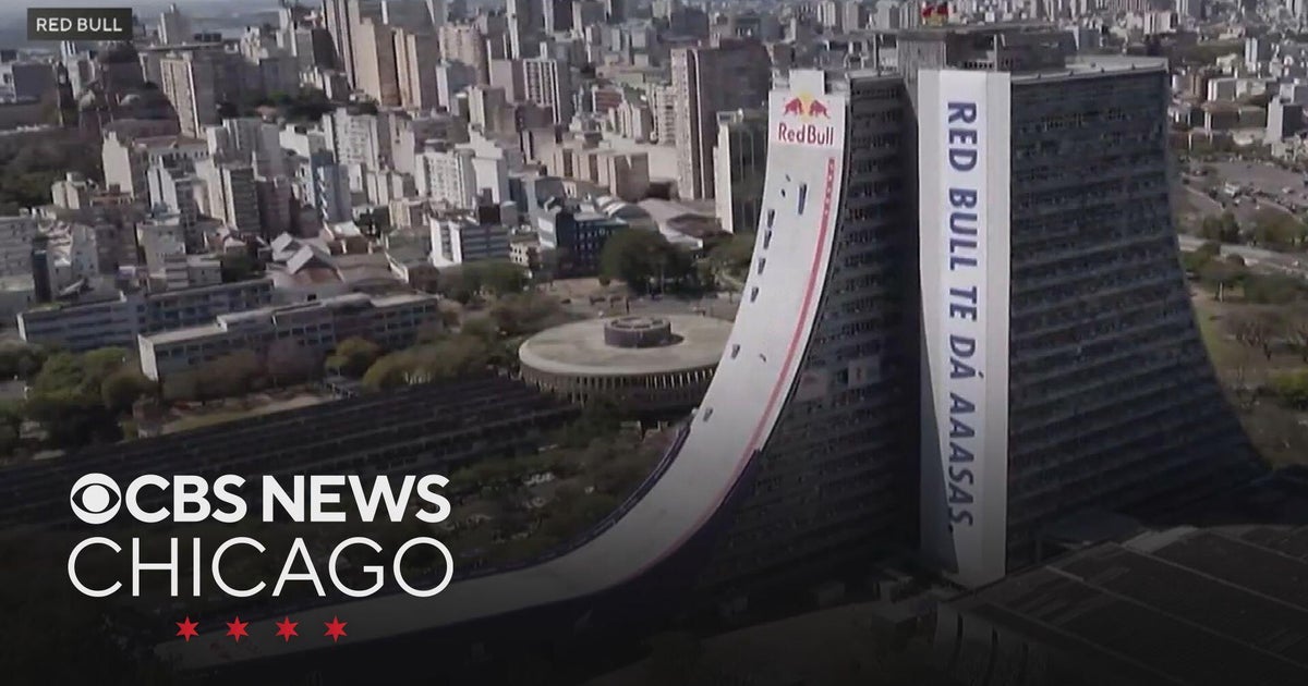 Brazilian skateboarder Sandro Dias breaks world records on biggest ramp ...