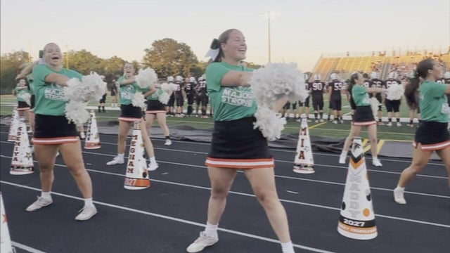 06tz-stl-cheerleaders-transfer-frame-58.jpg 