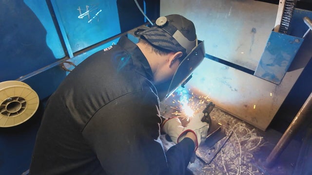 welder.jpg 