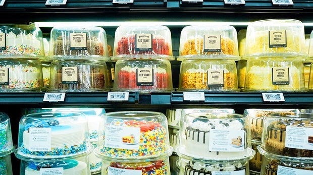 marketside-cakes.jpg 