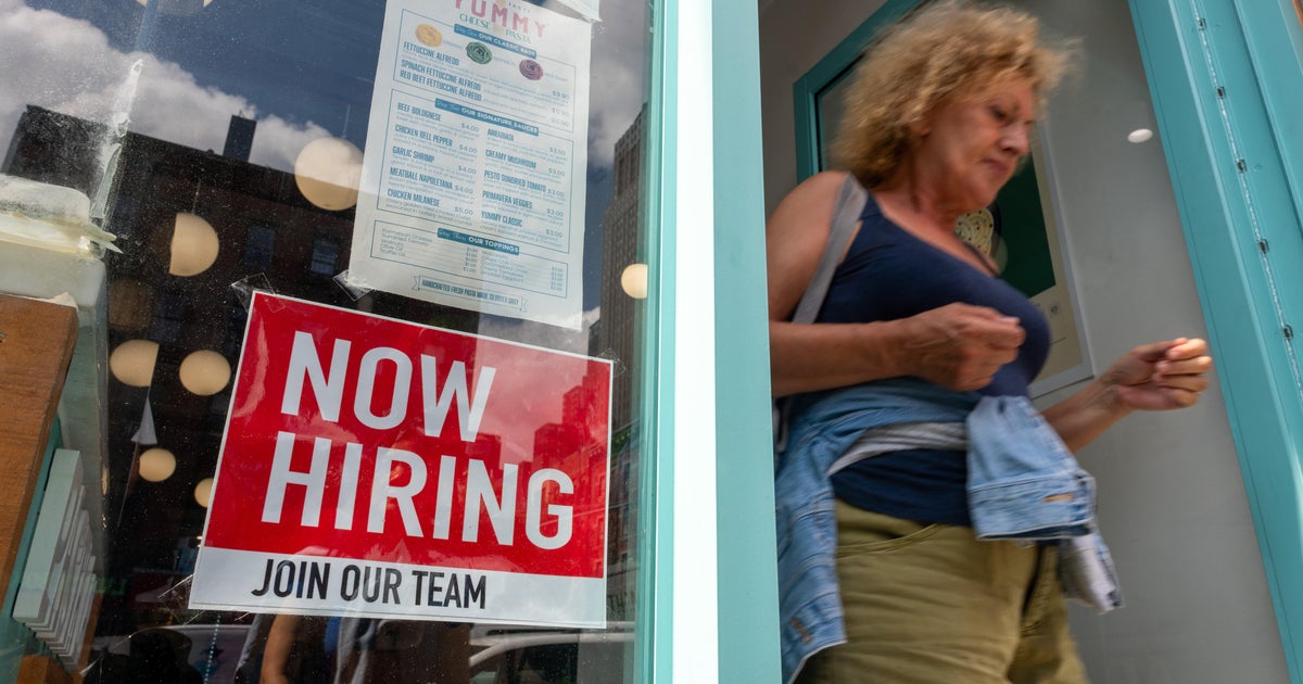 As U.S. hiring slows, more Americans are job hunting for months