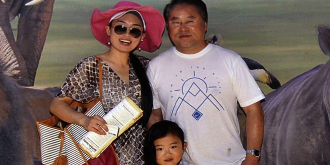 A beloved doctor and his family are murdered – investigators close in on a suspect with a fantastical tale 