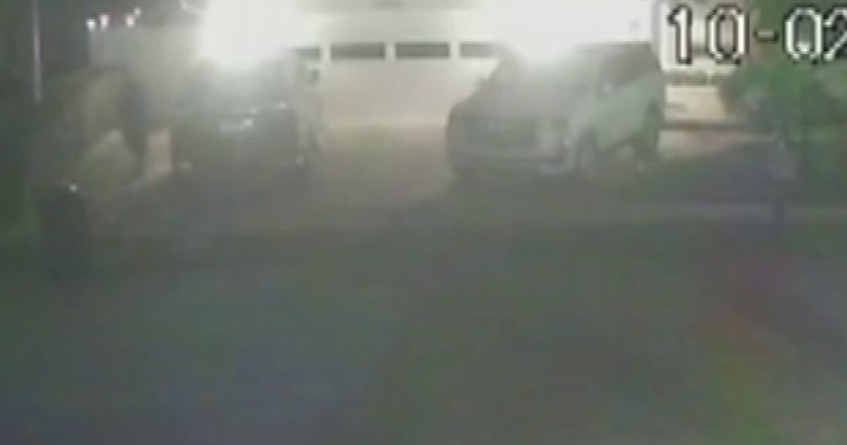 Car break-ins caught on video in Fort Lauderdale neighborhood, police say