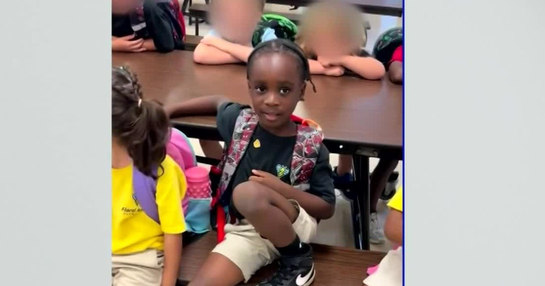 Florida mom upset after teacher sang