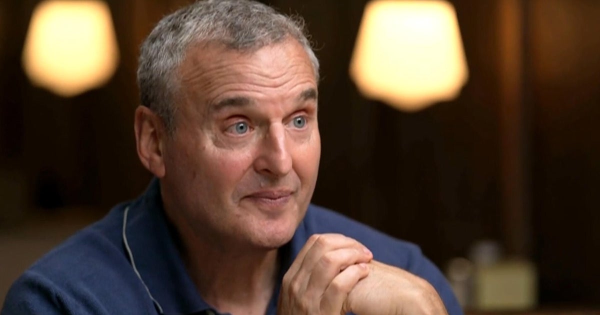 Phil Rosenthal serves up consolation meals and reminiscences at Max and Helen’s