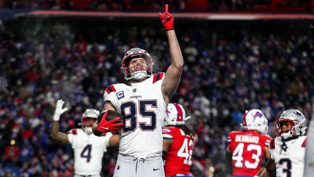 New England Patriots v Buffalo Bills 