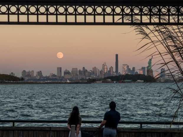 Harvest Supermoon NYC 