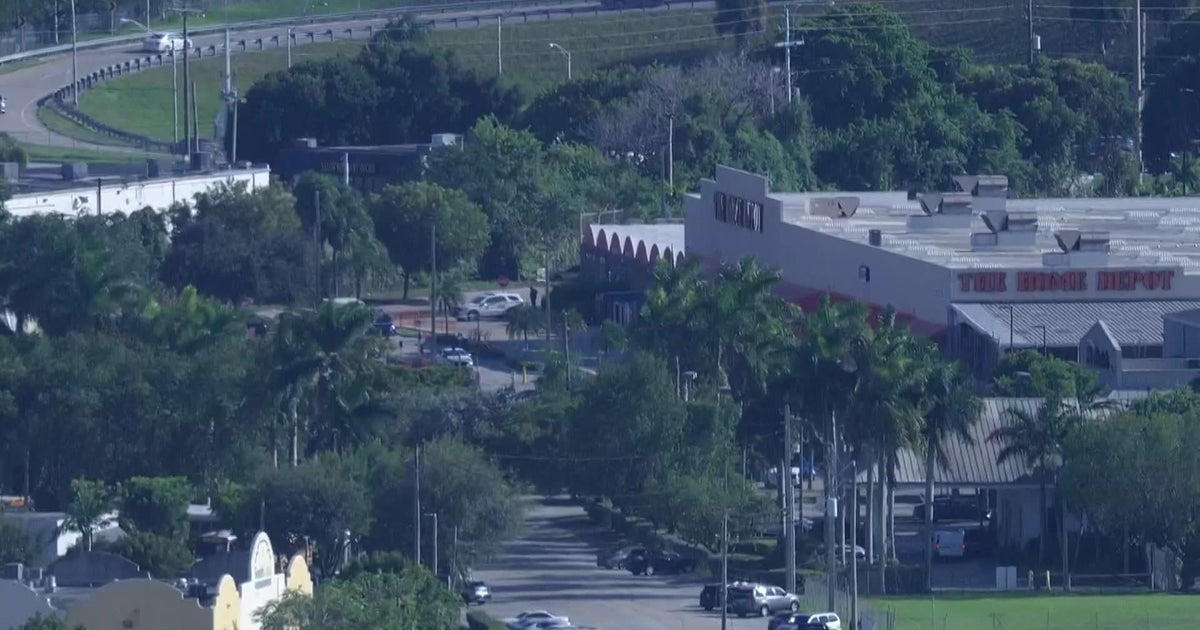 Authorities respond to reports of suspicious package at Home Depot near Zoo Miami