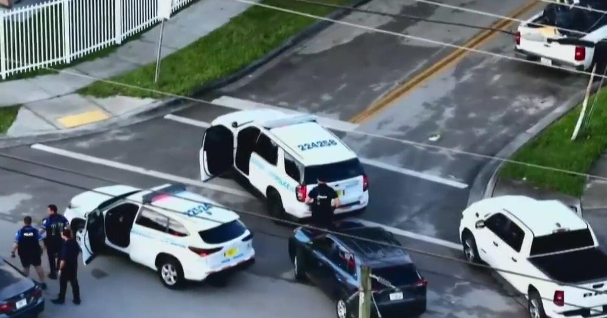 CBS News Miami Special Report: 2 officers shot, barricaded suspect dead after Allapattah standoff