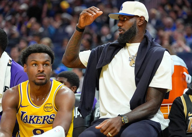 Los Angeles Lakers v Golden State Warriors 