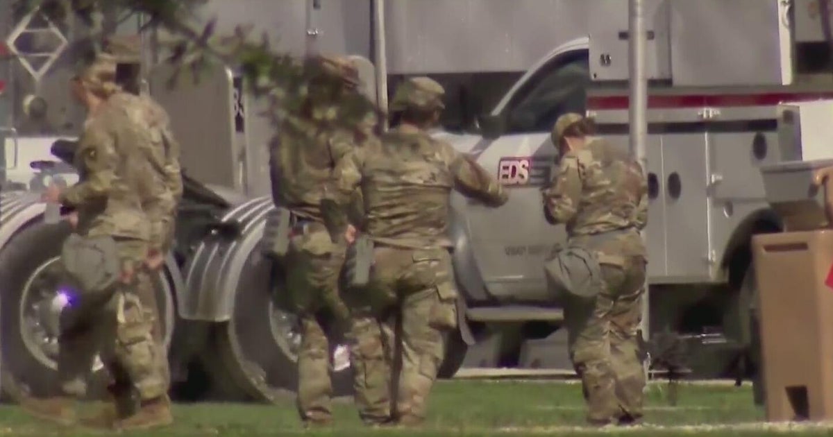 Texas National Guard troops activated in Chicago as judge weighs Trump ...