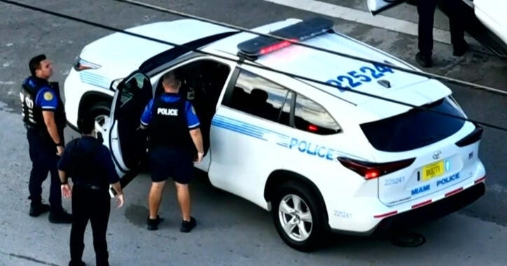 2 Miami officers shot near Allapattah, suspect may be barricaded inside home, sources say