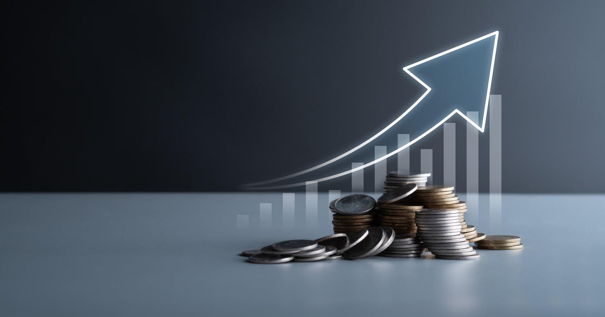 Here’s how high silver’s price has risen in 2025 (and why it’s worth investing in now)