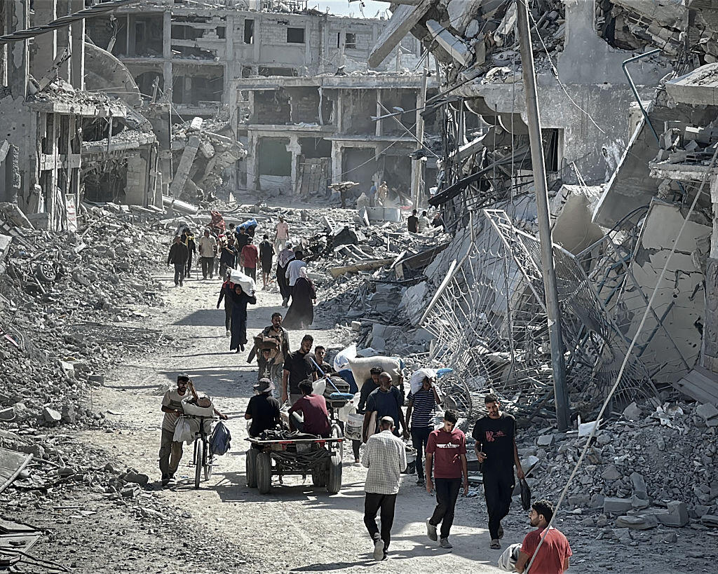 Gazans return to Gaza city