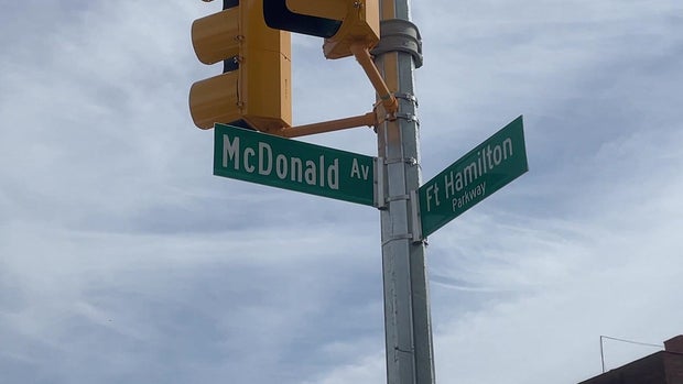 mcdonald-avenue-bike-la-wcbsfdcf-hi-res-still.jpg 