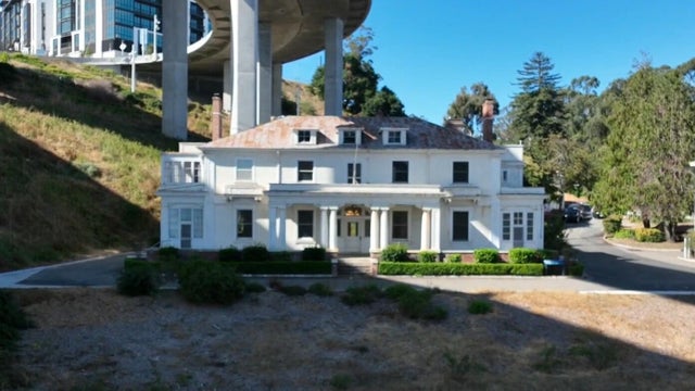 The Nimitz House mansion under the San Francisco-Oakland Bay Bridge 