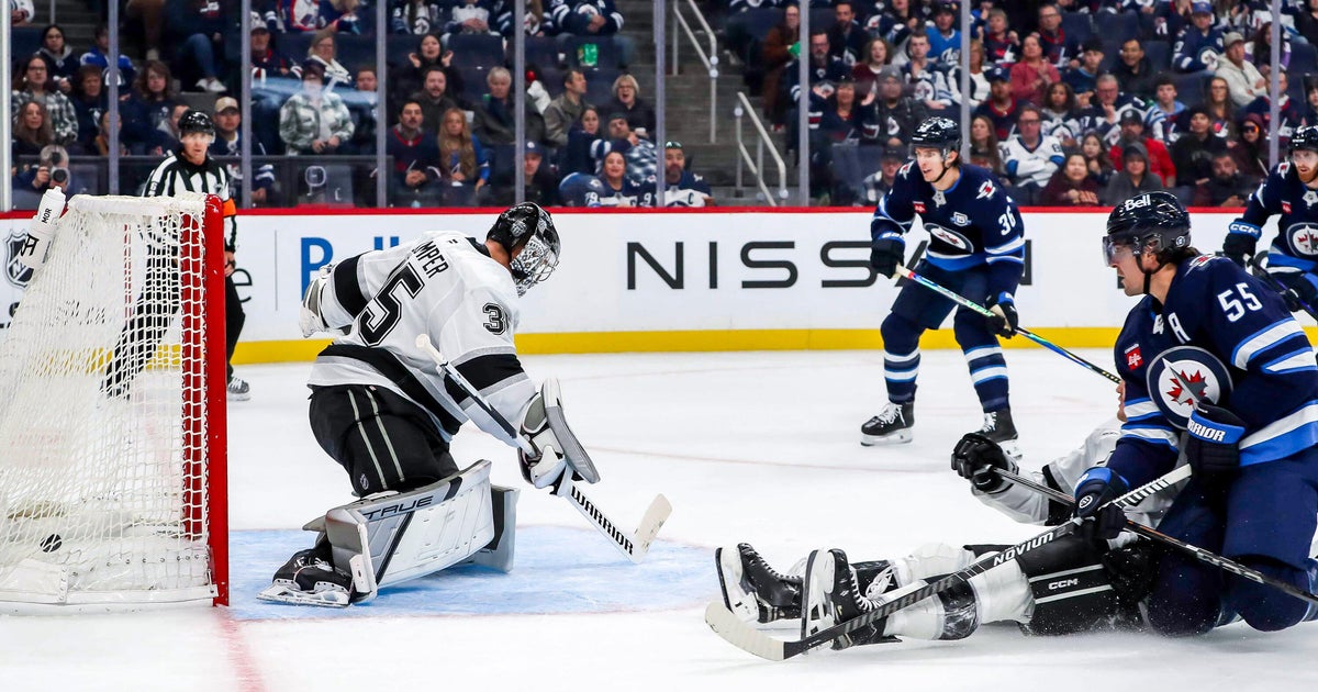 Mark Scheifele scores twice in the Jets' 3-2 victory over the Kings