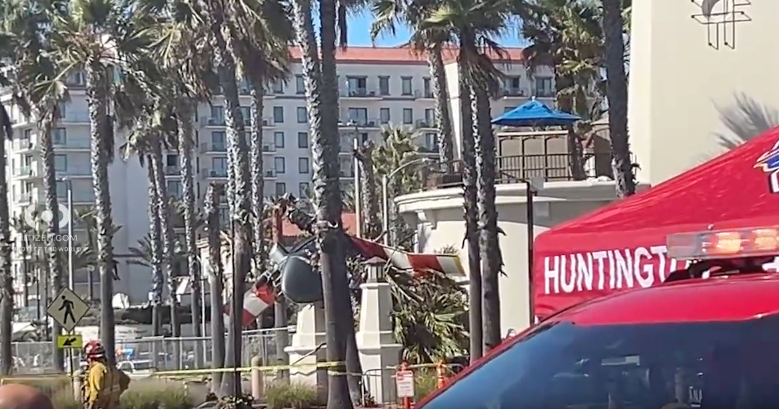 5 hospitalized after helicopter crashes in busy oceanfront area of Huntington Beach