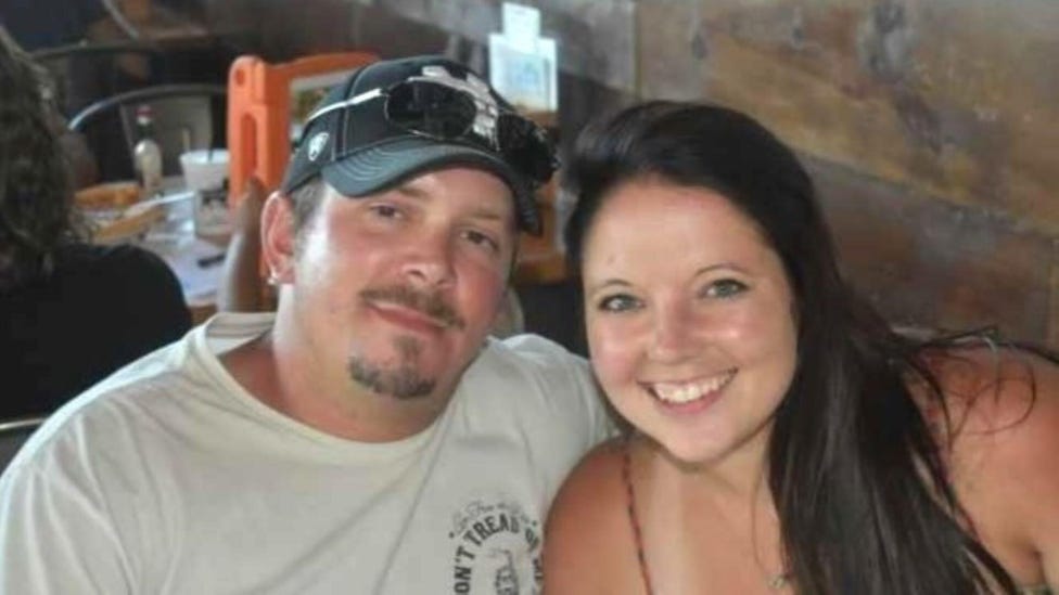 A wife is accused of her husband's murder. Can she clear her name?