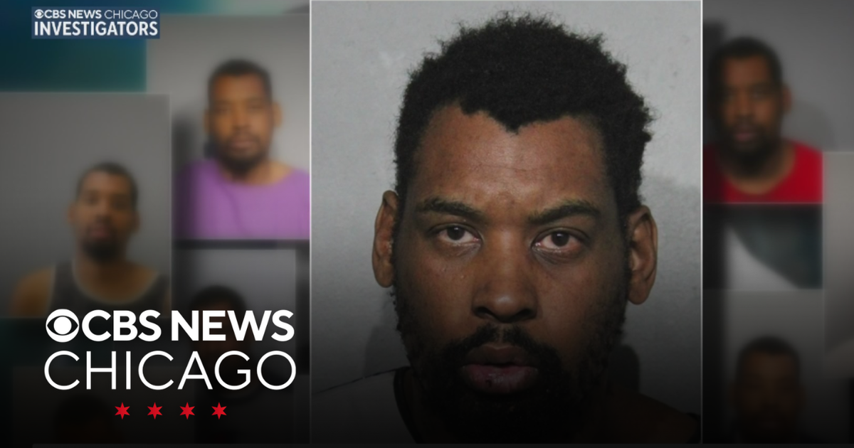 Chicago serial puncher Derek Rucker charged with 6 felonies, held in ...