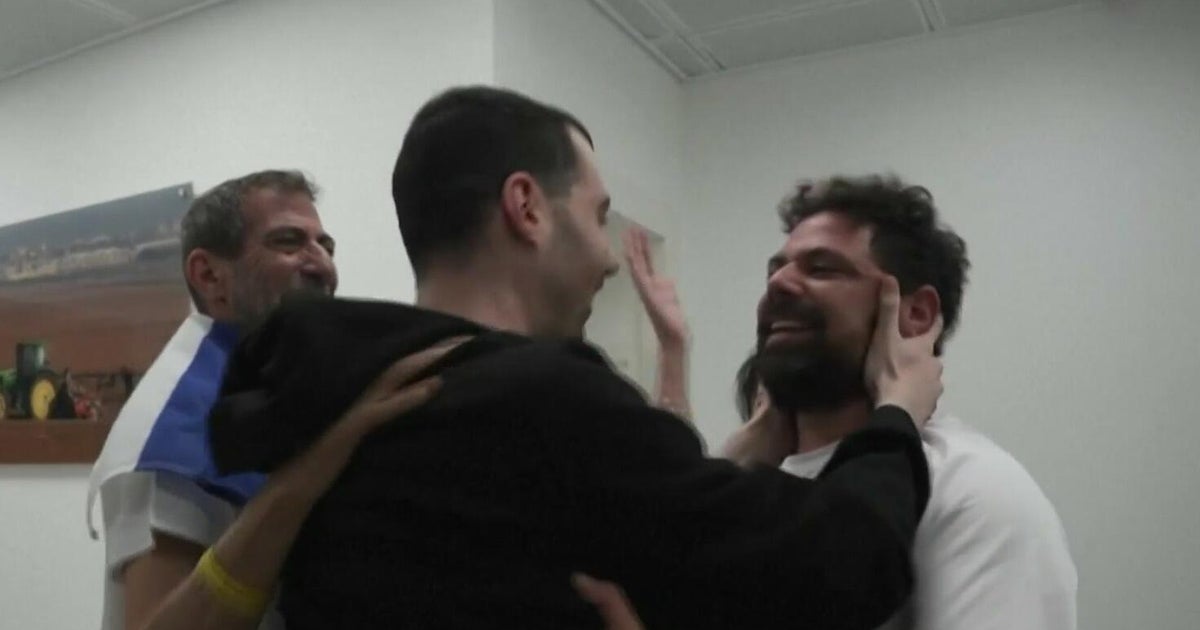 Remaining Israeli hostages reunited with families as President Trump lays out plan for peace