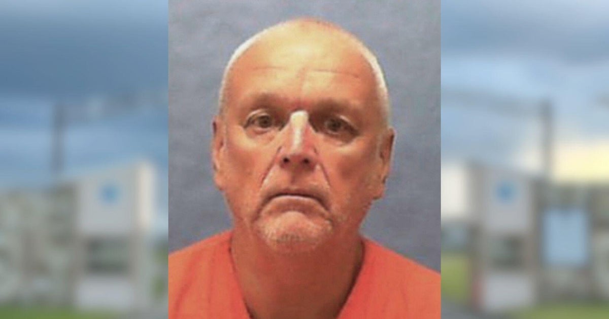 Florida man convicted of beating, strangling 2 women whose bodies were found in a pond set to be executed