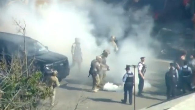 cbsn-fusion-border-patrol-uses-tear-gas-chicago-crowds-undercutting-temporary-restraining-order-thumbnail.jpg 