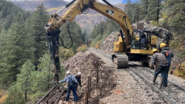 durango-silverton-rail-flooding-repair.jpg